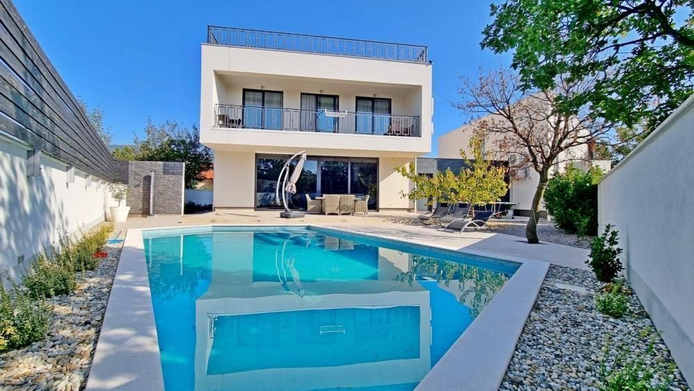 Villa en Kraljevica, Croacia, 380 m² - imagen 2