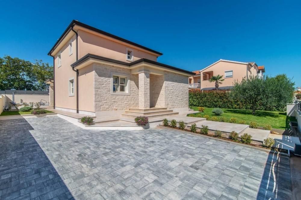 Villa à Poreč, Croatie, 140 m² - image 2