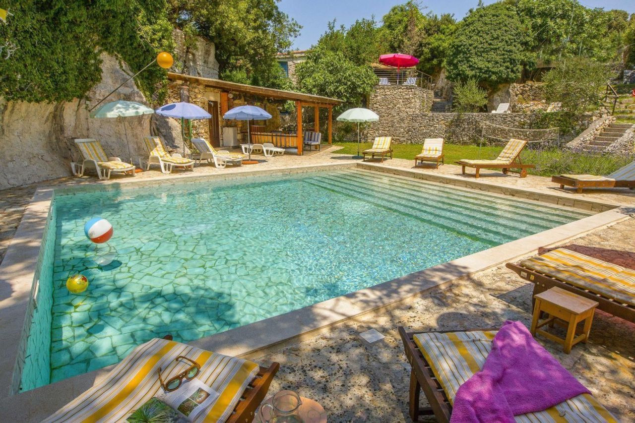 Villa in Pula, Kroatien, 258 m² - Foto 2