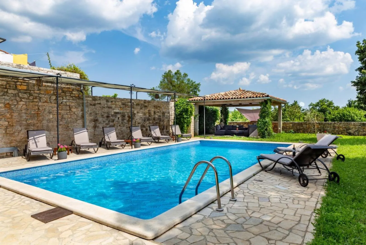 Villa Žminj, Croatia, 260 m² - picture 2