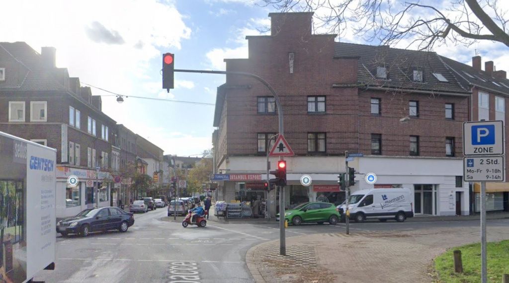 Mietshaus in Oberhausen, Deutschland, 1 139 m² - Foto 2