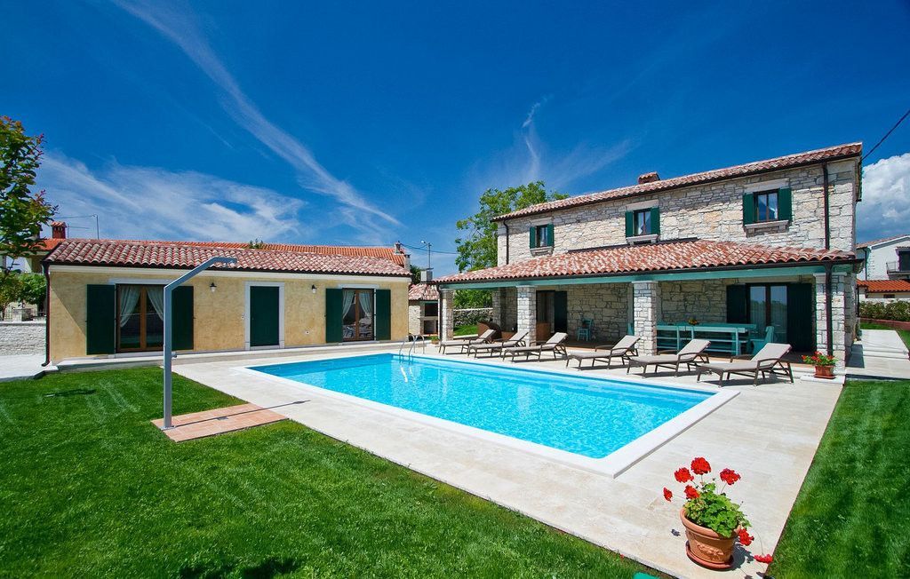 Villa en Tinjan, Croacia, 250 m² - imagen 2