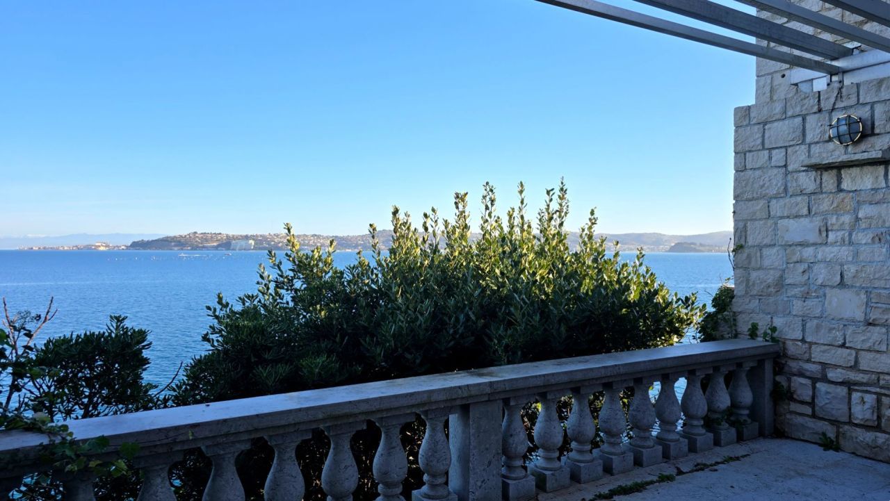 Villa in Umag, Croatia, 300 m² - picture 2