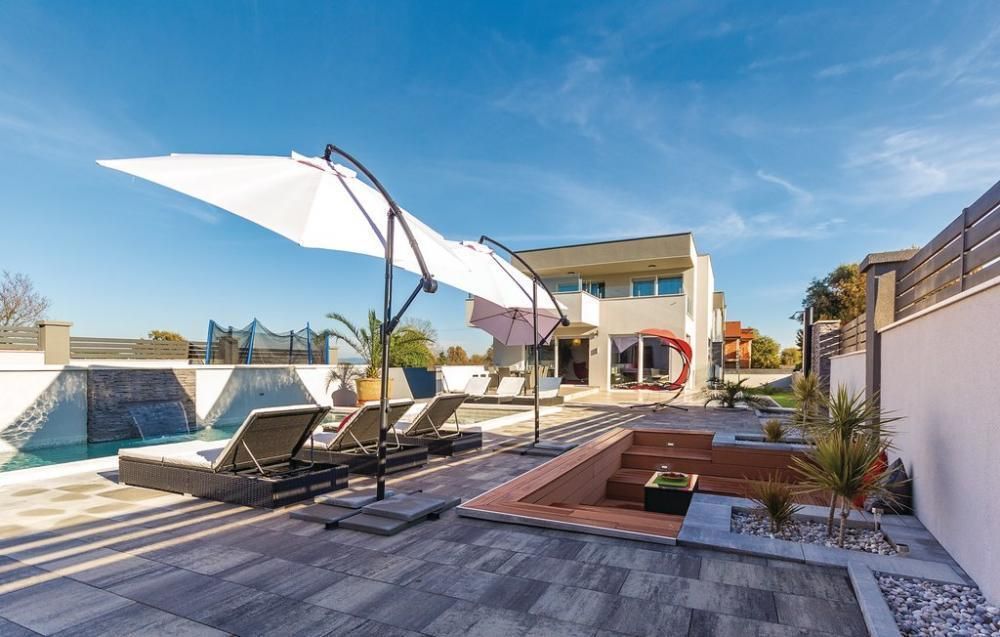 Villa Sisan, Croatie, 350 m² - image 3