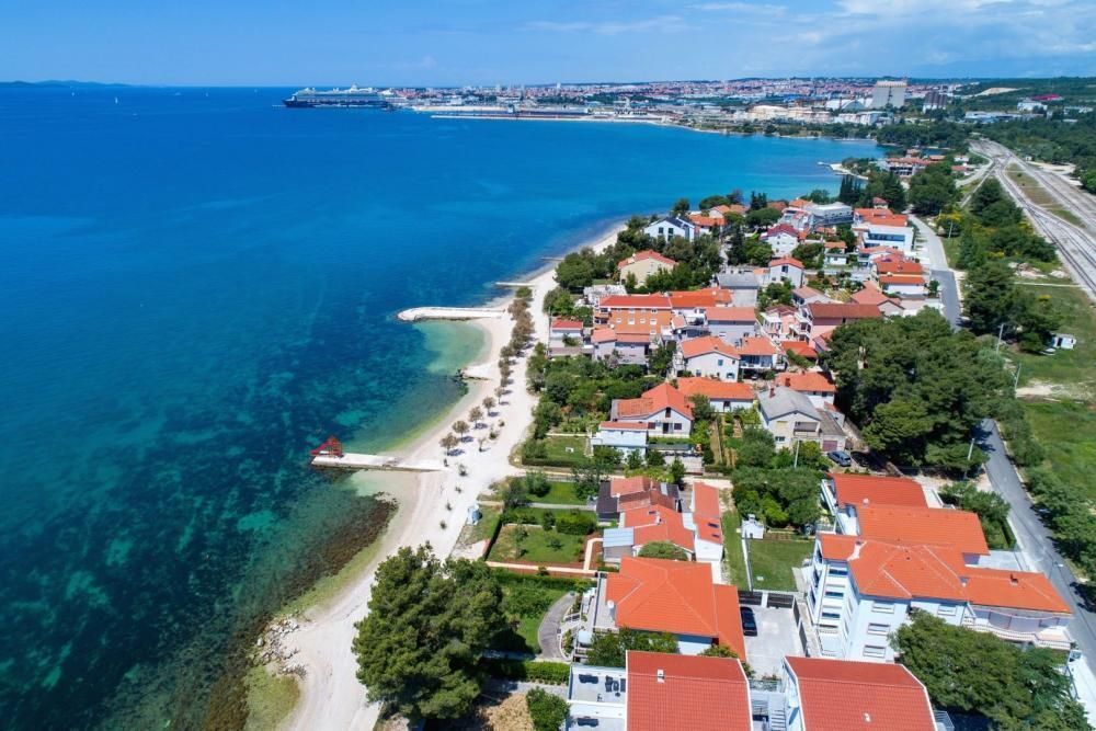 Hôtel à Bibinje, Croatie, 400 m² - image 3