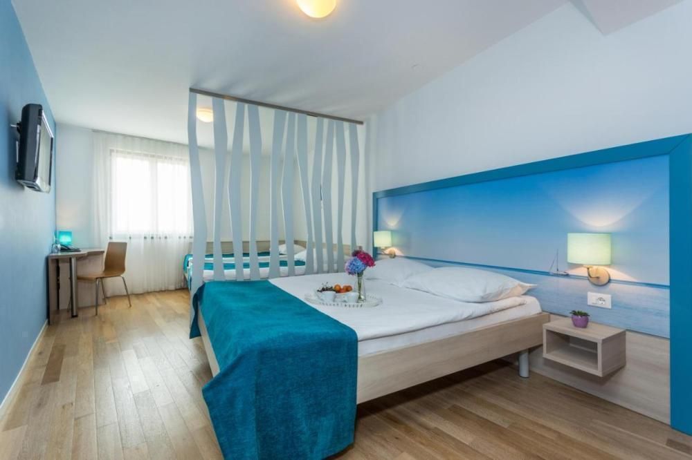 Hotel in Porec, Croatia - picture 3