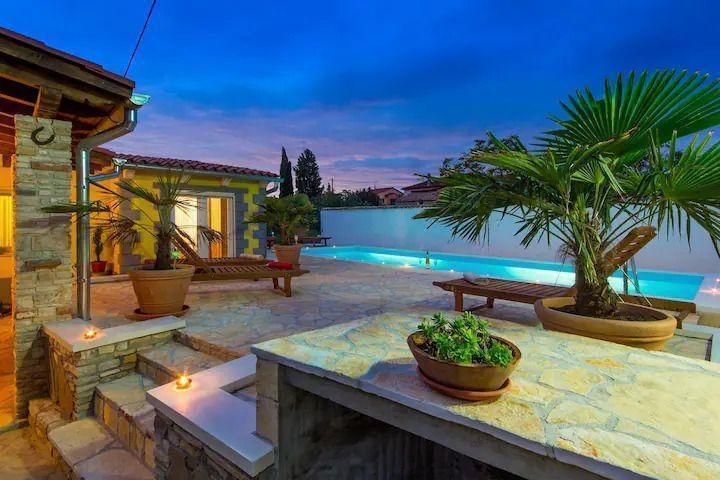 Villa a Pola, Croazia, 165 m² - foto 3