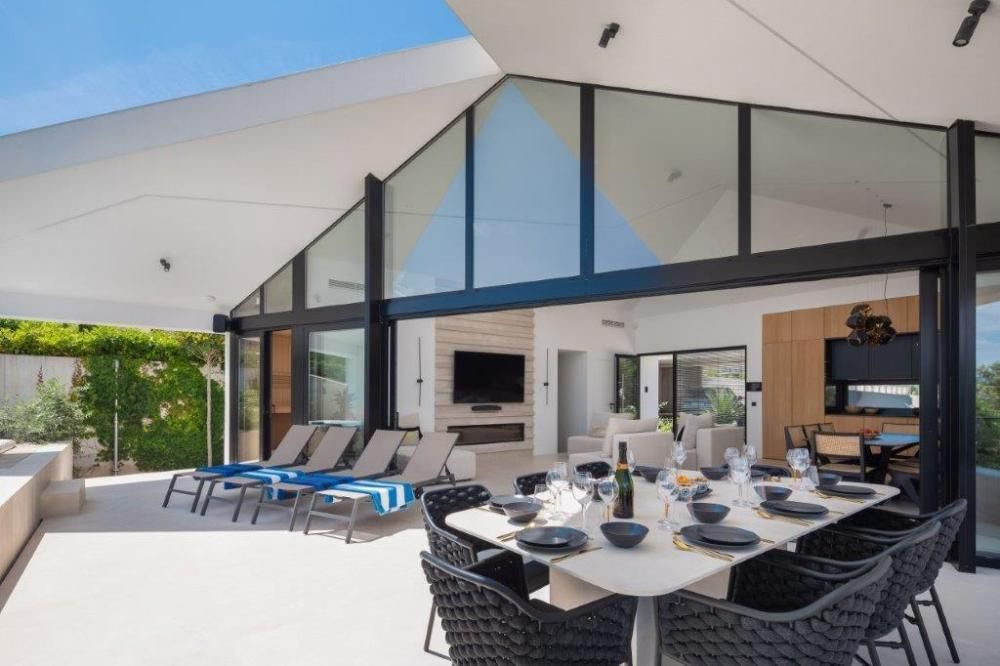 Villa on Brac, Croatia, 250 m² - picture 3