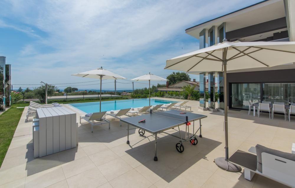 Villa Kastelir, Croatia, 400 m² - picture 4