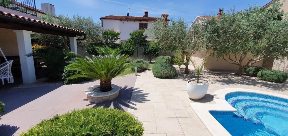 Villa in Medulin, Croatia, 300 m² - picture 4