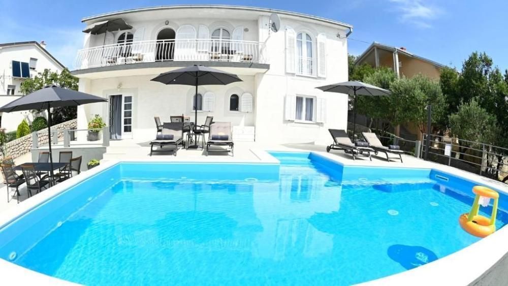 Villa en Novi Vinodolski, Croacia, 240 m² - imagen 4