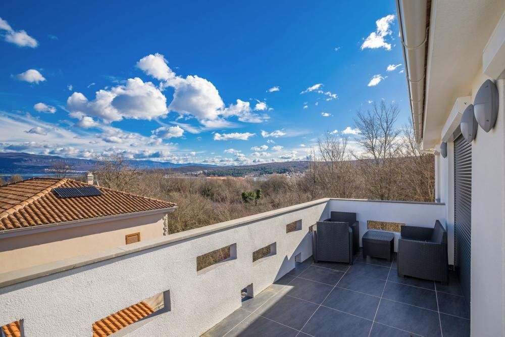 Hotel Čižići, Dobrinj, Croacia, 790 m² - imagen 4