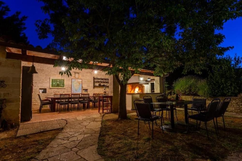 Villa Rakalj, Marčana, Croacia, 555 m² - imagen 4