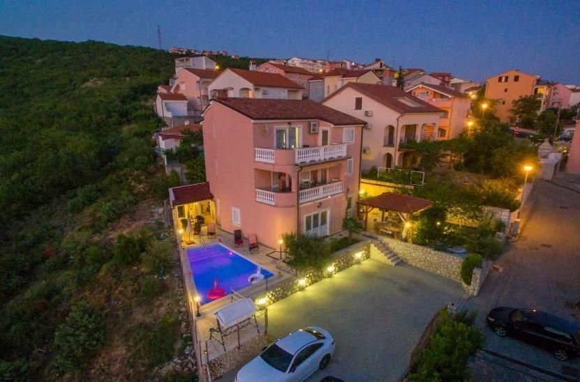 Villa à Crikvenica, Croatie, 440 m² - image 4