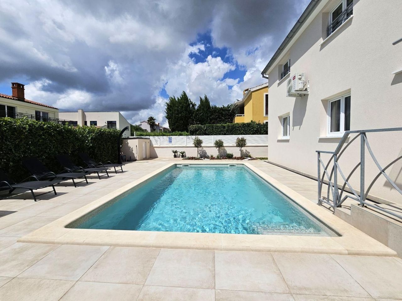 Villa en Pula, Croacia, 260 m² - imagen 4