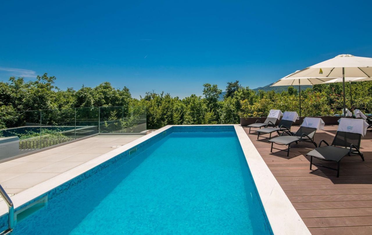 Villa in Opatija, Croatia, 247 m² - picture 4