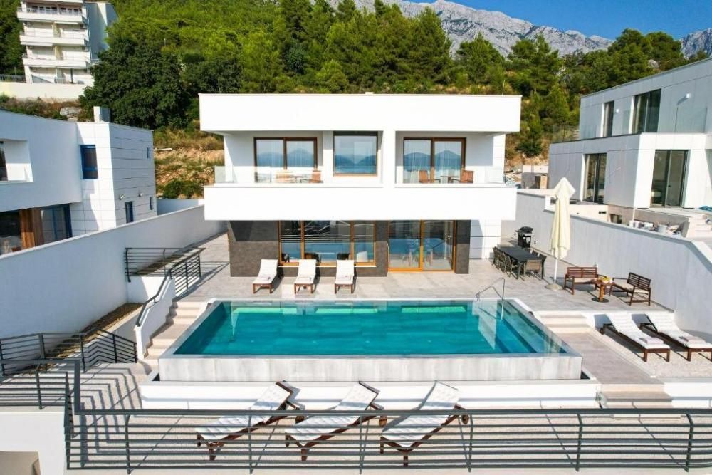 Villa in Baska Voda, Croatia, 400 m² - picture 5
