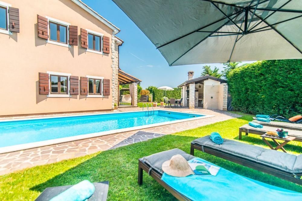 Villa à Svetvincenat, Croatie, 160 m² - image 5