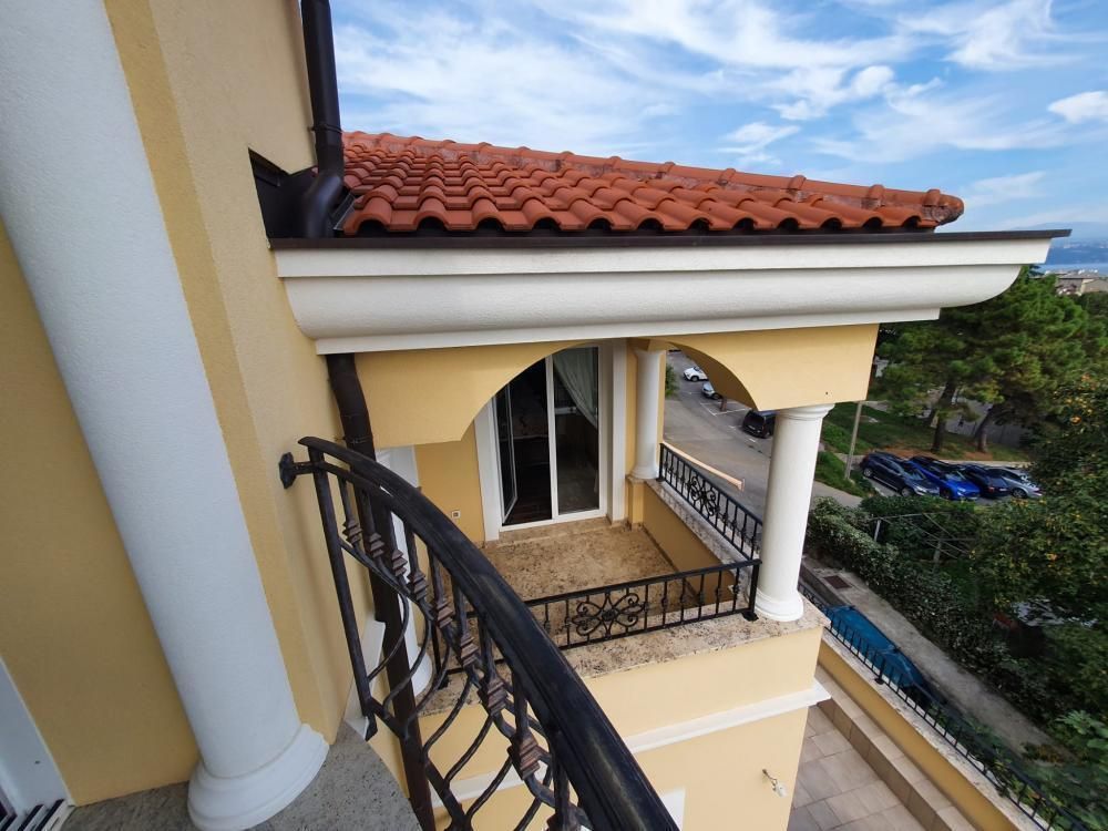 Villa en Lovran, Croacia, 600 m² - imagen 5