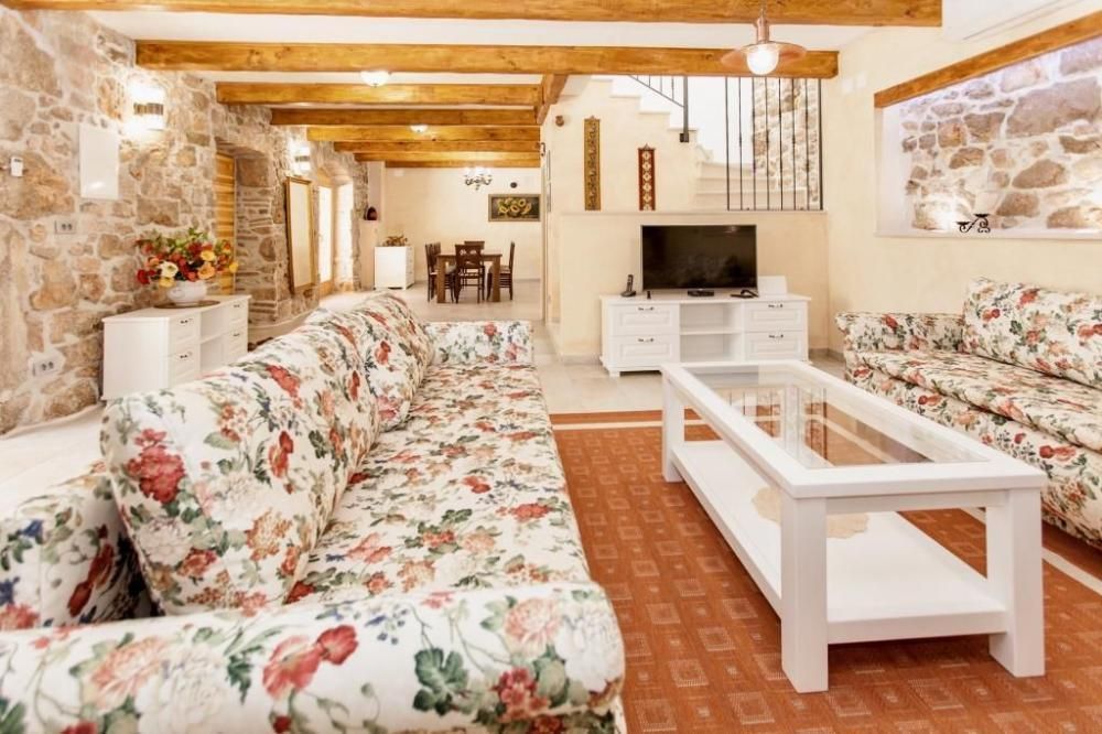 Villa a Vrbnik, Croazia, 144 m² - foto 5