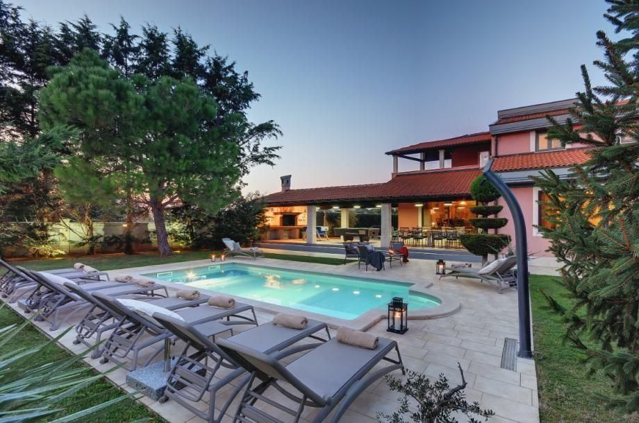 Villa in Pula, Croatia, 347 m² - picture 6