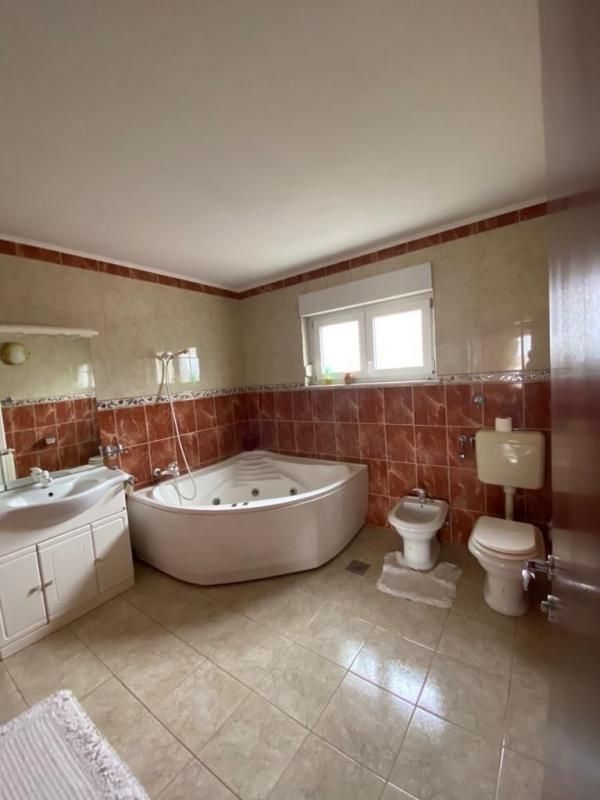 Villa en Malinska-Dubašnica, Croacia, 430 m² - imagen 6