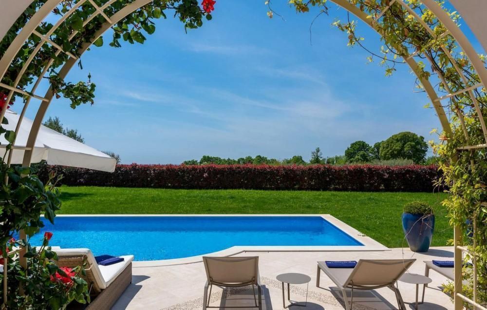 Villa en Poreč, Croacia, 361 m² - imagen 6