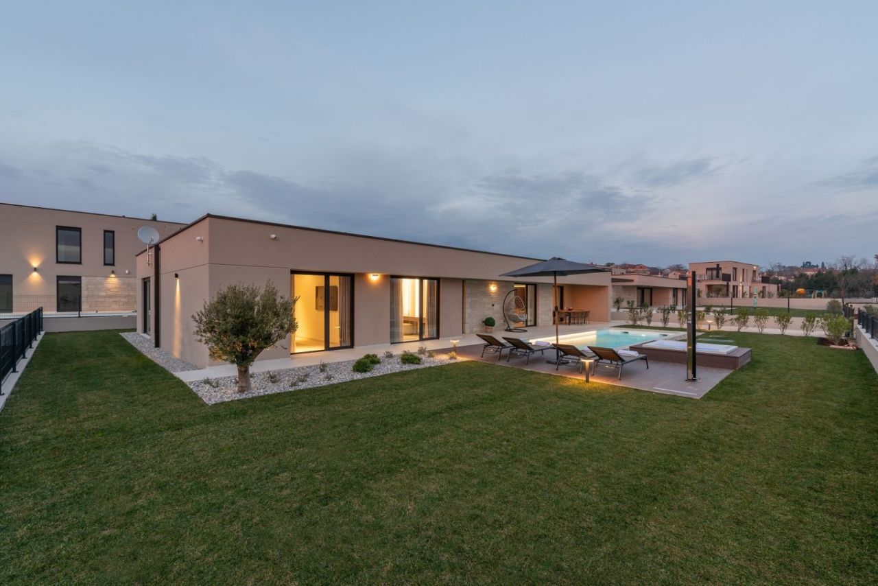 Villa in Porec, Croatia, 163 m² - picture 6