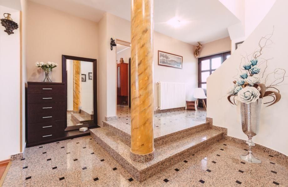 Villa in Pula, Croatia, 347 m² - picture 7