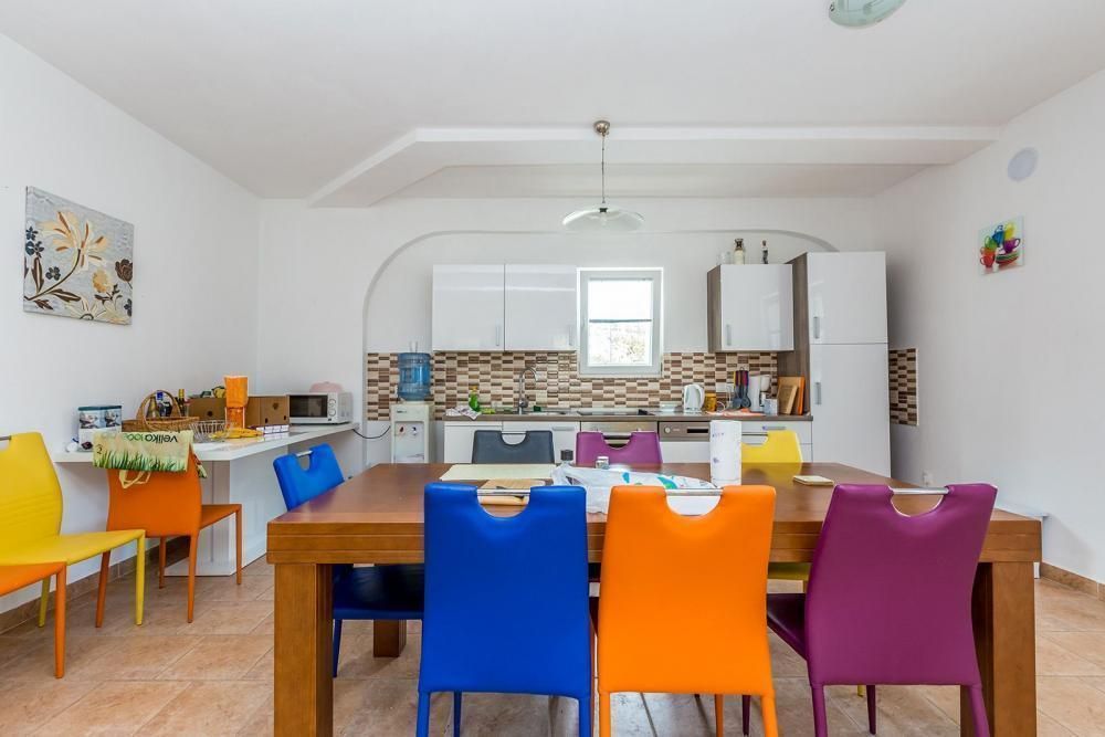 Villa in Malinska-Dubasnica, Croatia, 456 m² - picture 7