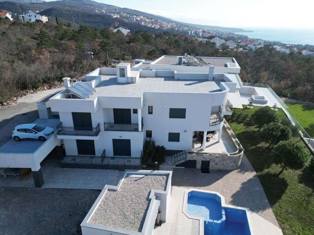 Villa à Crikvenica, Croatie, 390 m² - image 7