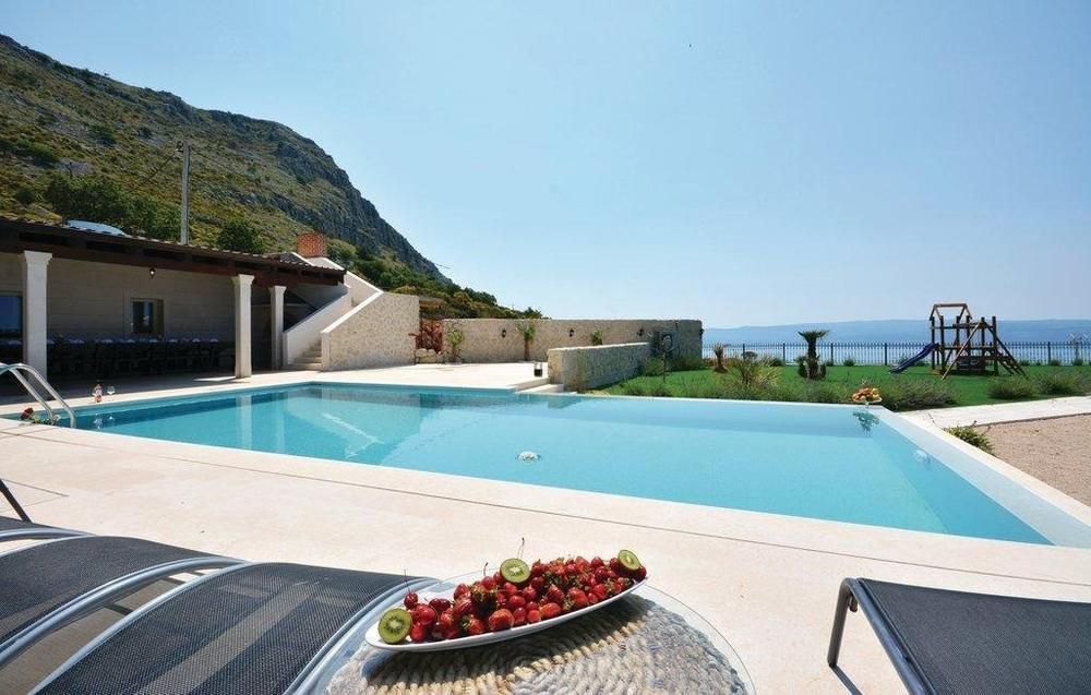 Villa in Split, Croatia, 480 m² - picture 8