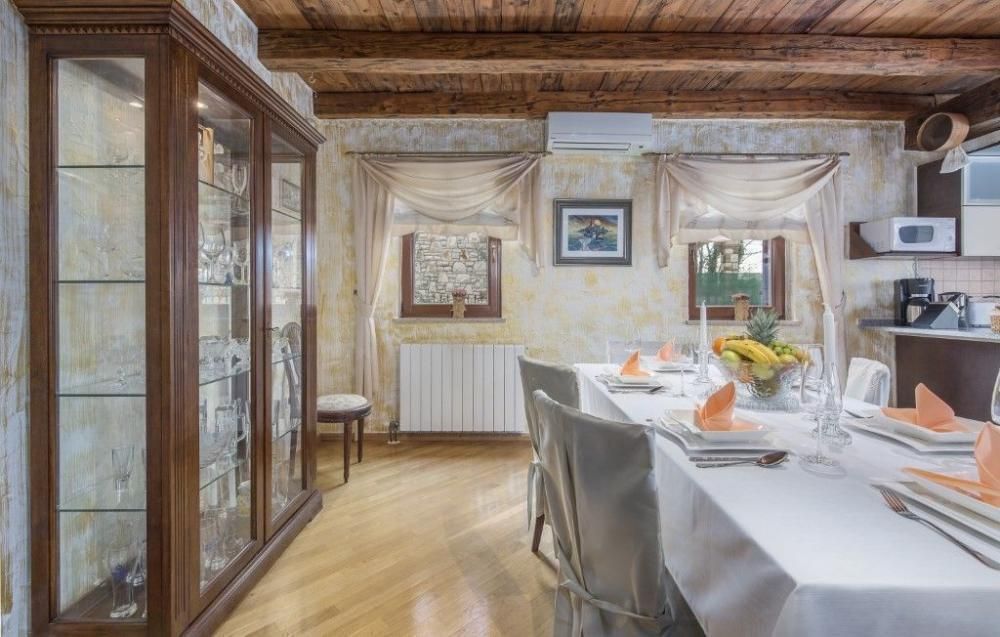 Villa Kaštelir, Kaštelir-Labinci, Croacia, 200 m² - imagen 8