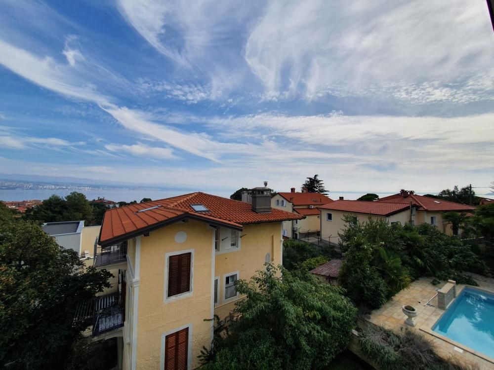 Villa en Lovran, Croacia, 600 m² - imagen 8