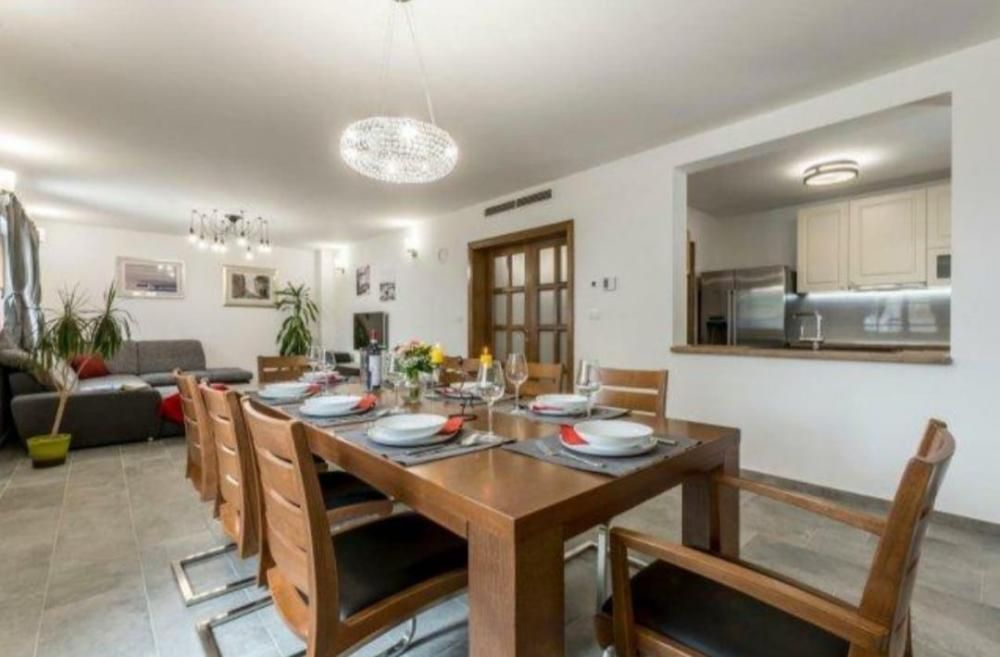 Villa en Omis, Croacia, 330 m² - imagen 8