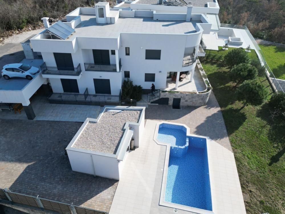 Villa à Crikvenica, Croatie, 390 m² - image 8