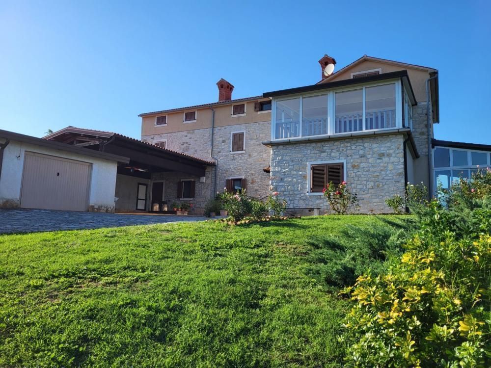 Villa à Brtonigla, Croatie, 600 m² - image 8