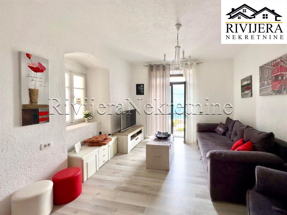 Maison à Kotor, Monténégro, 144 m² - image 1