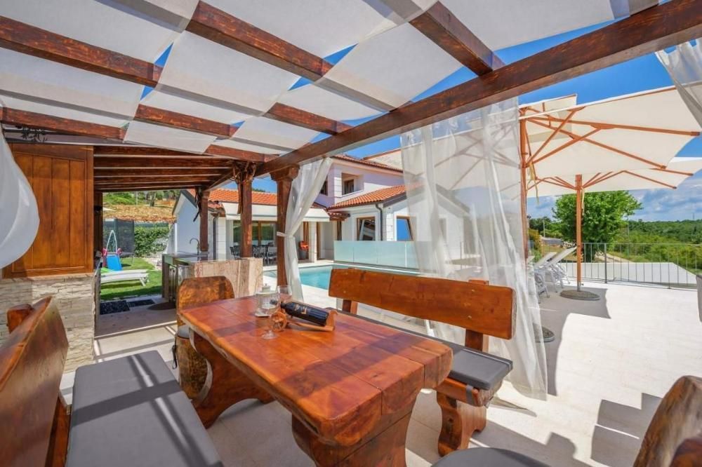 Villa à Brtonigla, Croatie, 203 m² - image 9