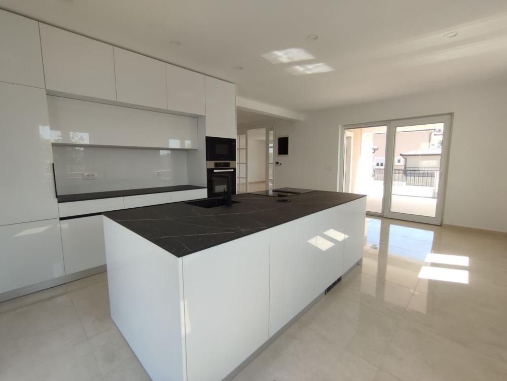 Villa en Umag, Croacia, 250 m² - imagen 9