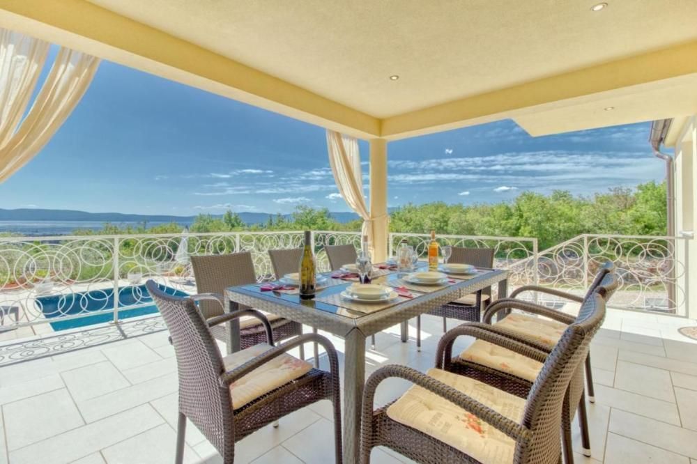 Villa Omisalj, Croatie, 260 m² - image 9