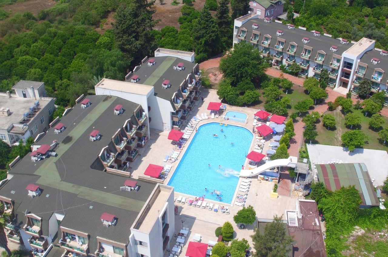 Hotel en Antalya, Turquia, 12 000 m² - imagen 1