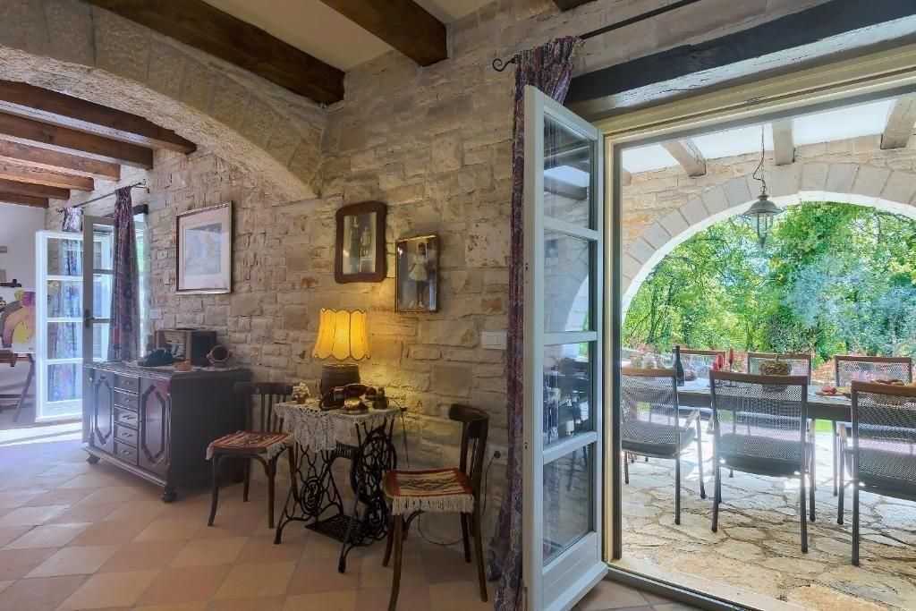 Villa in Tinjan, Croatia, 280 m² - picture 9