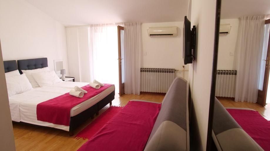 Hotel en Pula, Croacia, 975 m² - imagen 9