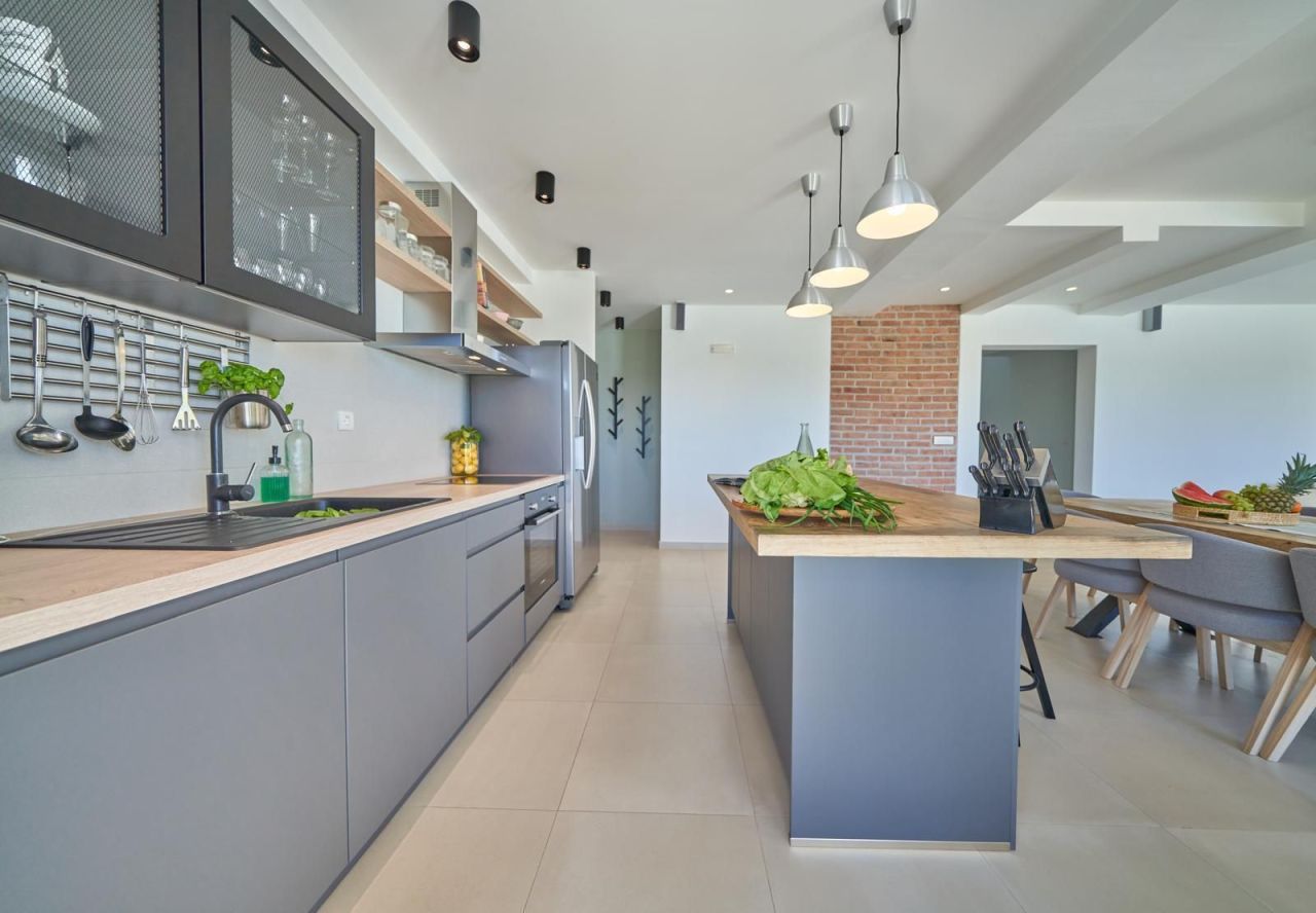 Villa en Split, Croacia, 180 m² - imagen 9