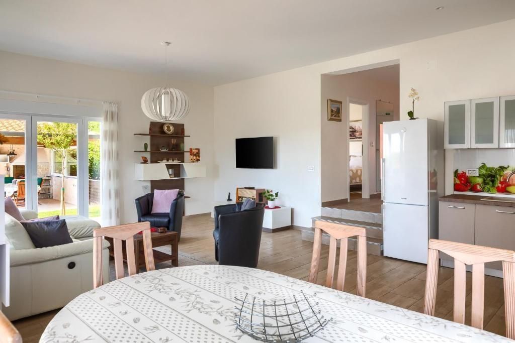 Villa in Buje, Croatia, 186 m² - picture 9