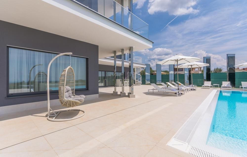 Villa Kastelir, Croatia, 400 m² - picture 10