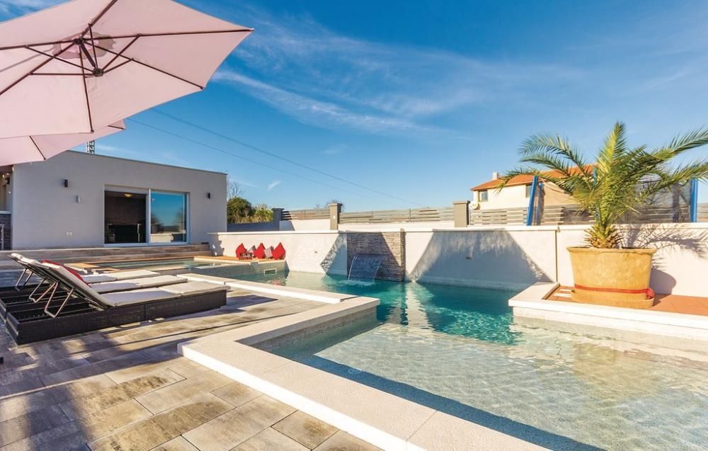 Villa Sisan, Croatie, 350 m² - image 10