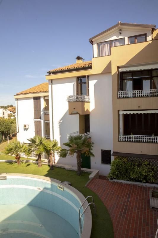 Hôtel à Méduline, Croatie, 1 000 m² - image 10