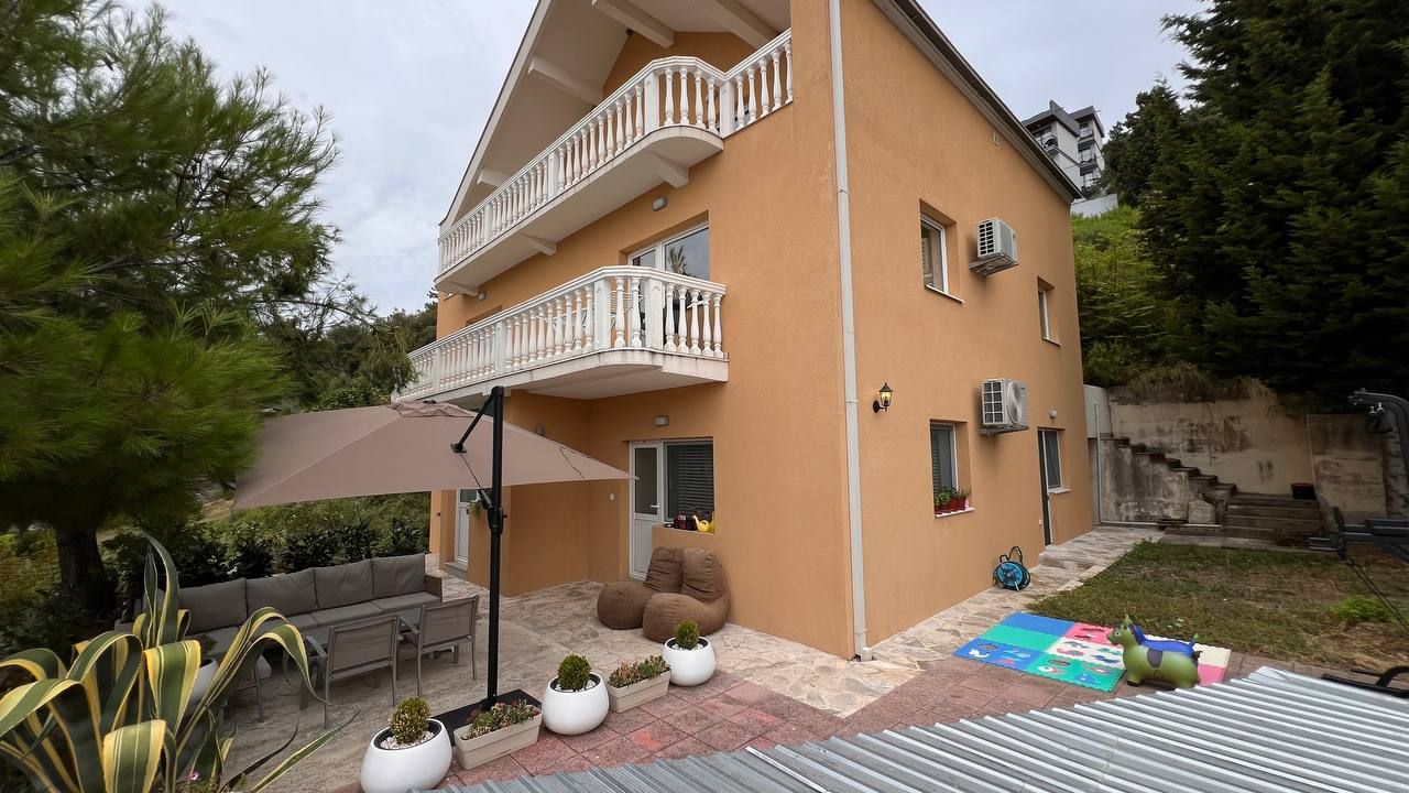 Wohnung in Kavač, Montenegro, 40 m² - Foto 1